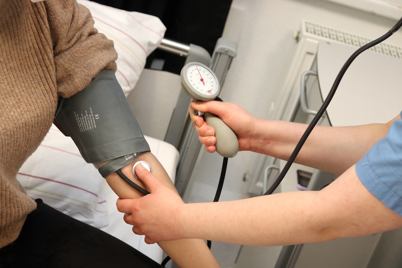 Medically supervised detox monitoring at the start of inpatient treatment
